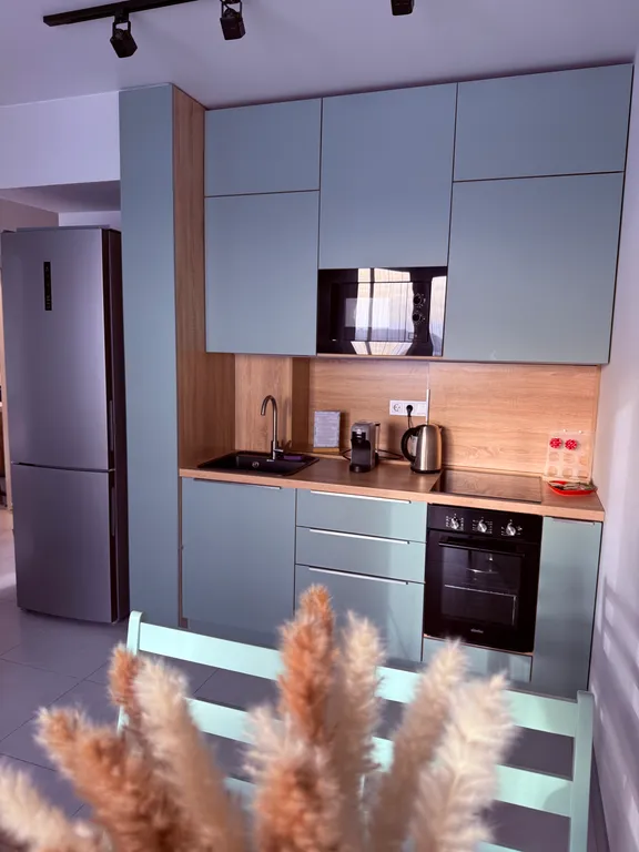 Уютная квартира с Алисой на берегу Ангары