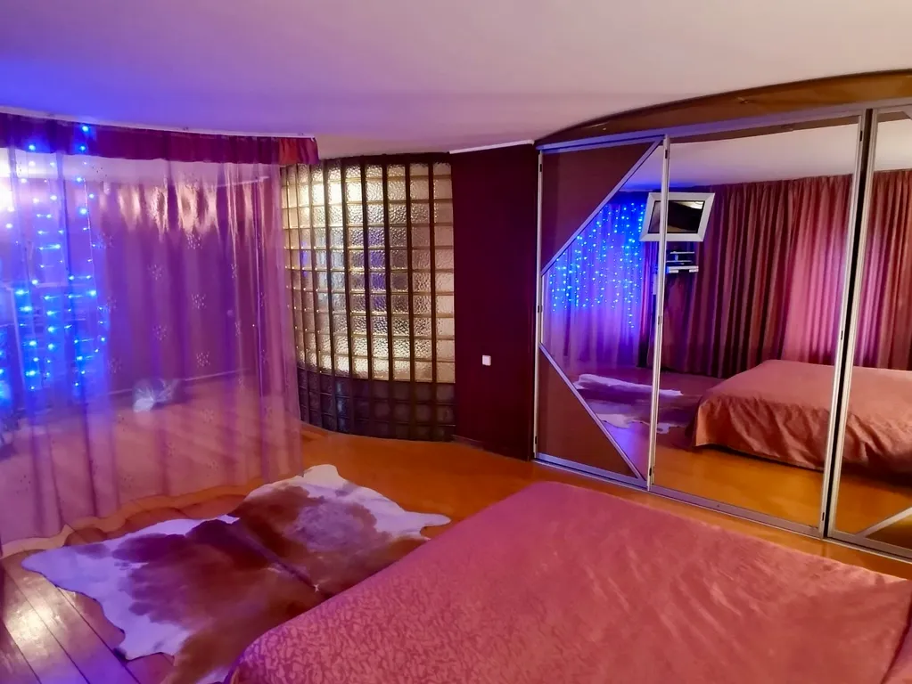 Двухуровневая квартира в центре города