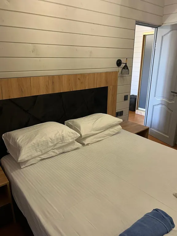 Квартира Двухкомнатный номер улучшенный — аренда посуточно в Птицефабрика