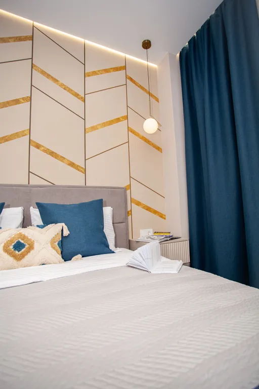 Студия в сердце города с видом на жд вокзал