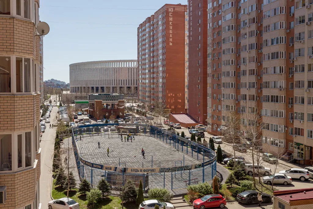 Двухкомнатные апартаменты LikeHome Изумрудные вблизи парка Галицкого