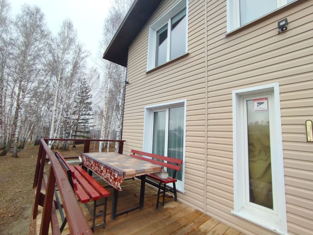 Просторный двухэтажный коттедж