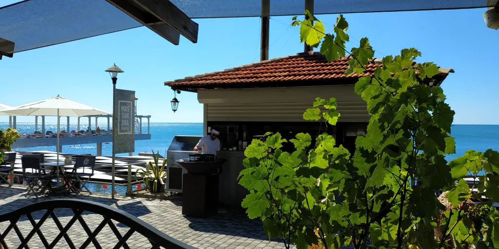 Апартаменты с видом на море и горы