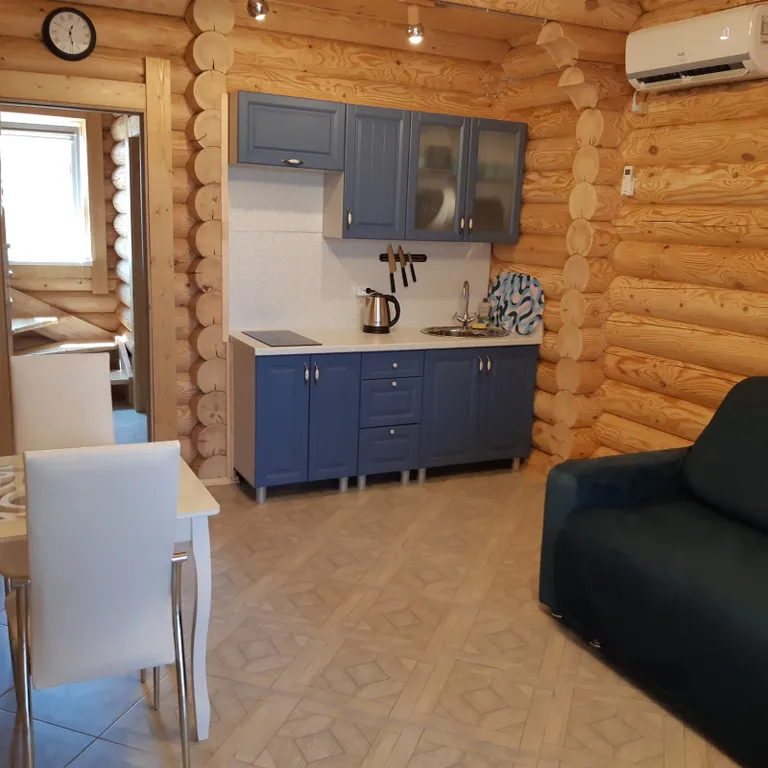 Коттедж Уютный домик со своим двориком — Кучугуры