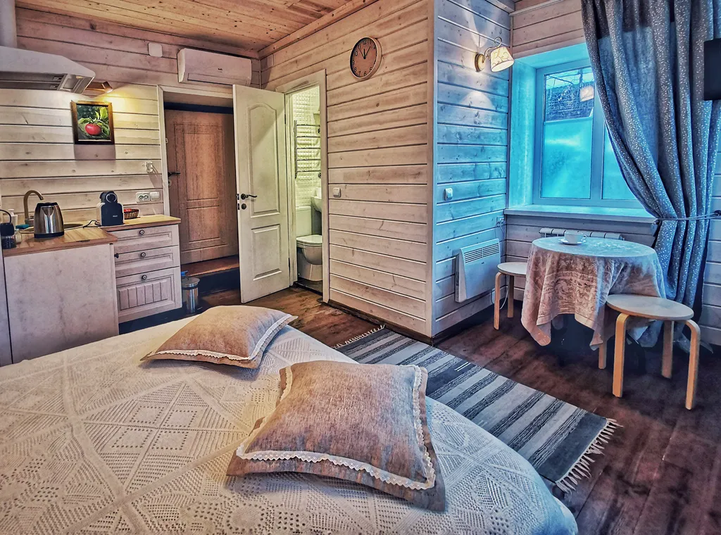 Дом Шемякина студия 3 с видом на Волгу