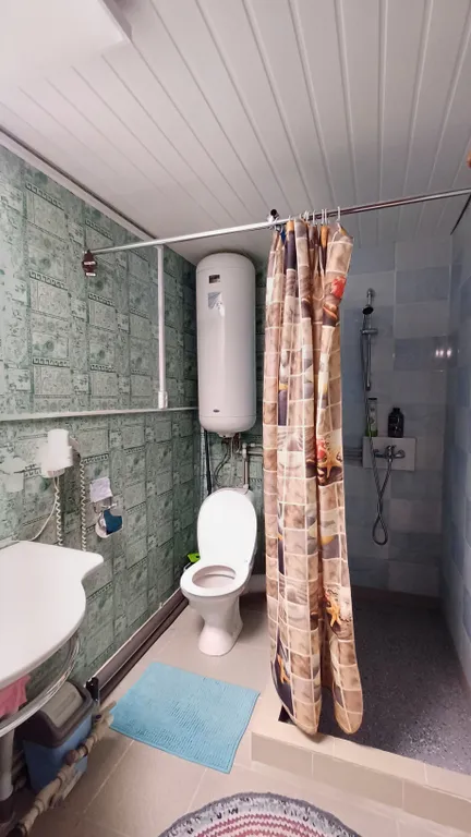 Дом на берегу реки в живописном месте, рядом озеро Сямозеро