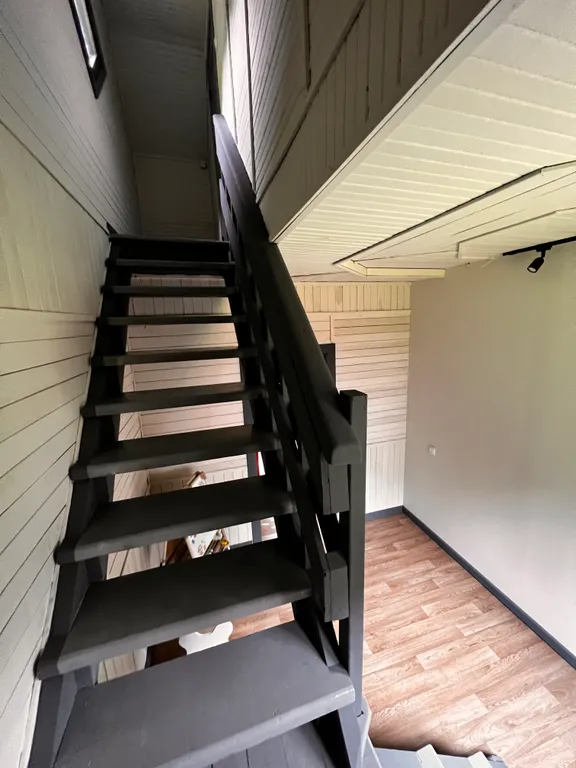 Двухэтажный домик с видом на залив