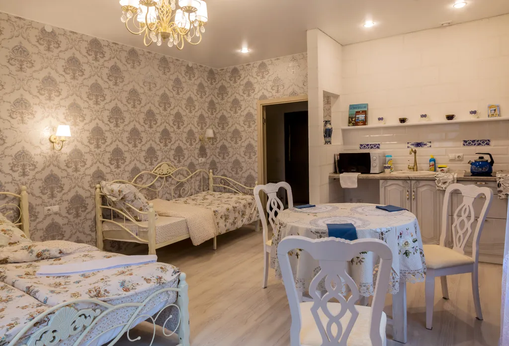 Студия возле Ипатьевского монастыря