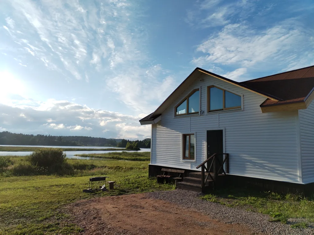 Уютный домик на берегу Ладожского озера с сауной и баней