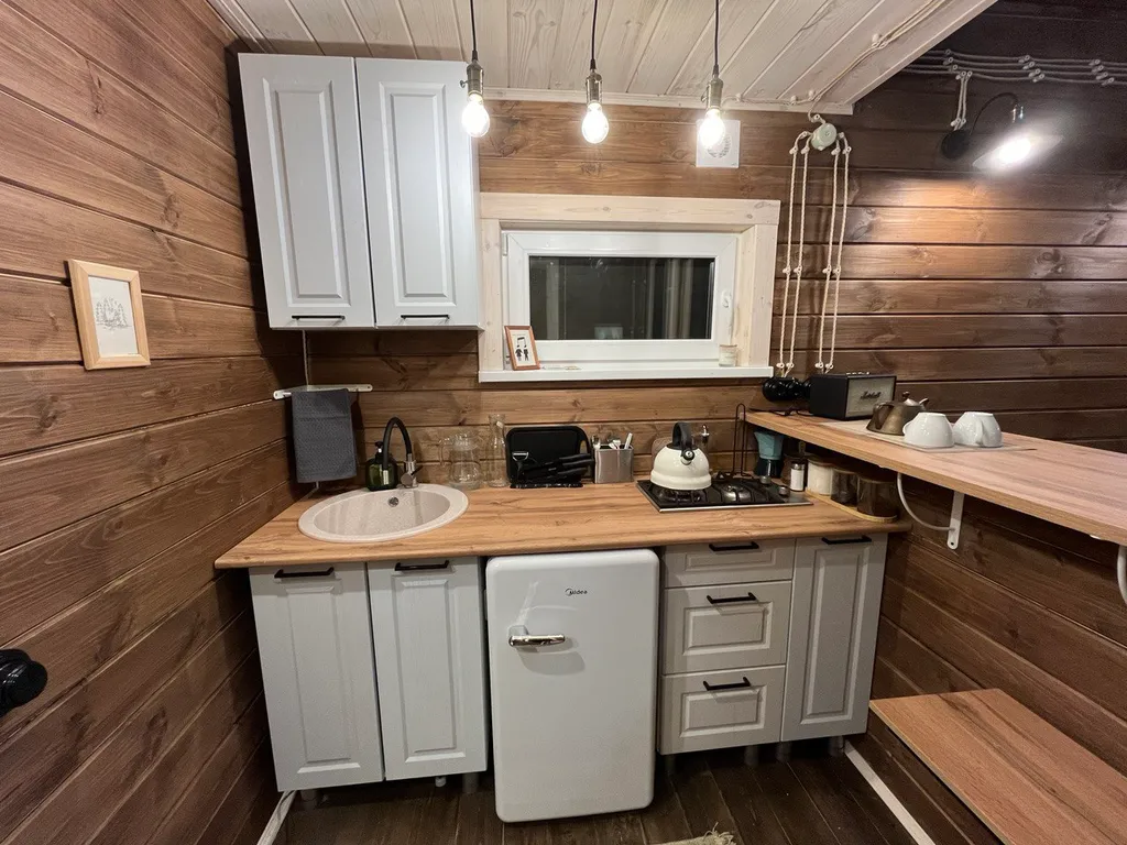 Домик с видом на лес