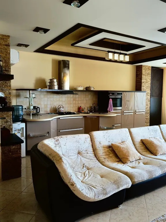 Шикарная квартира с видом на море.