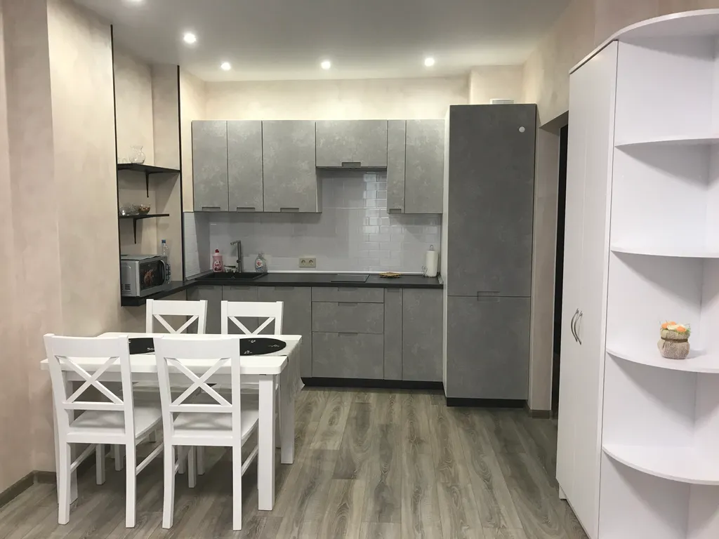 Апартамент с отдельной спальней в центре города