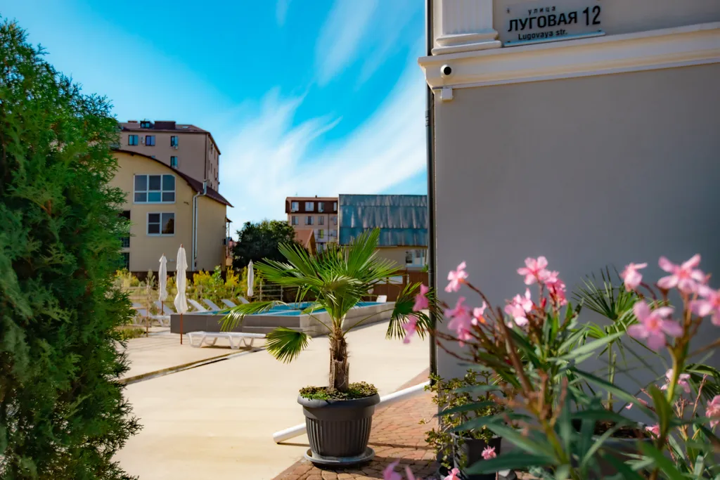 Уютная квартира с бассейном