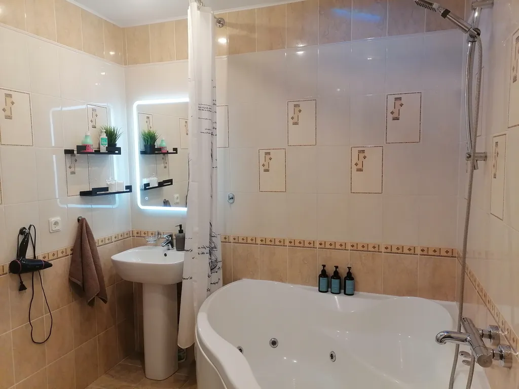 Просторный апартамент с джакузи