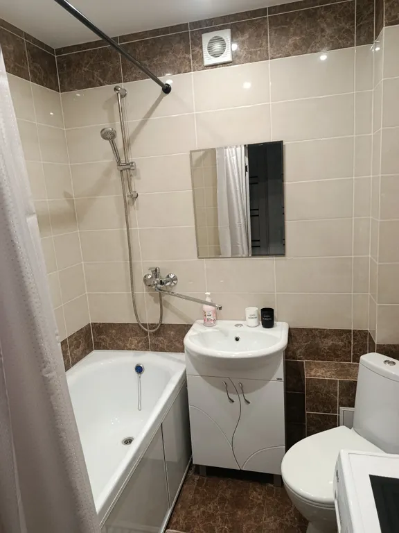 Уютная квартира с видом на Успенский собор и Крепостную Стену.