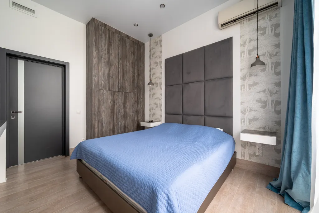 Четырехкомнатная восьмиместная квартира рядом с морем