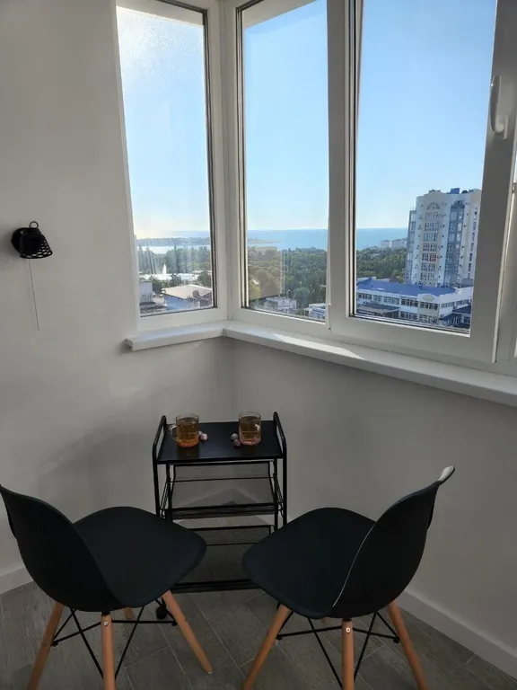 Супер видовая новая двухкомнатная квартира у моря в парке Победы