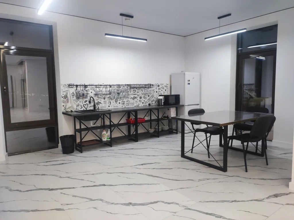 Коттедж с большой придомовой территорией, сауна, бассейн, мангал