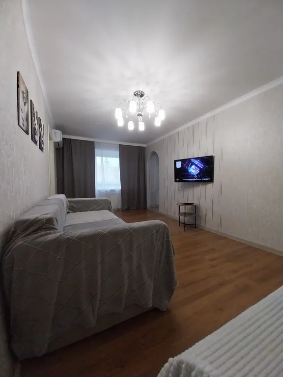 Awesome two-room в Зелёной зоне