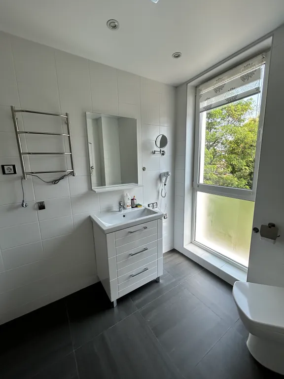 Просторный 3-комнатный апартамент с видом на море