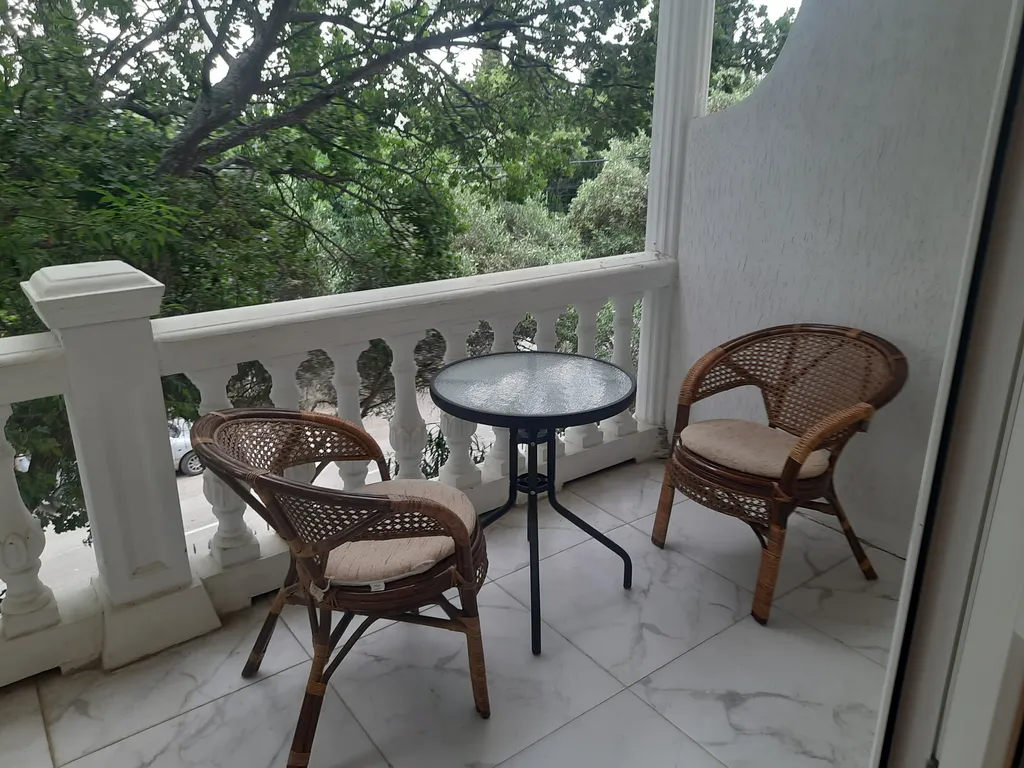 Уютная квартира на главной улице города близ моря