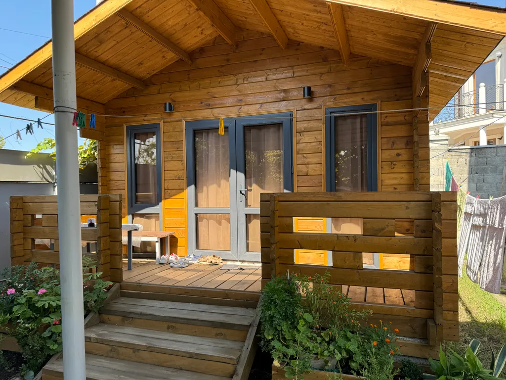 Коттедж Уютный коттеджный эко-домик рядом с морем ))) — Сухум