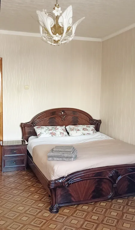 Квартира Большая уютная квартира до 6 человек — Самара