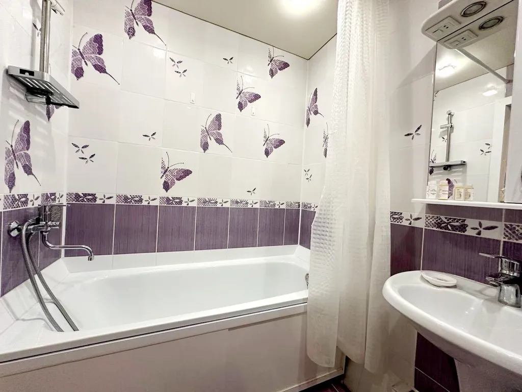 Просторная и уютная евродушка