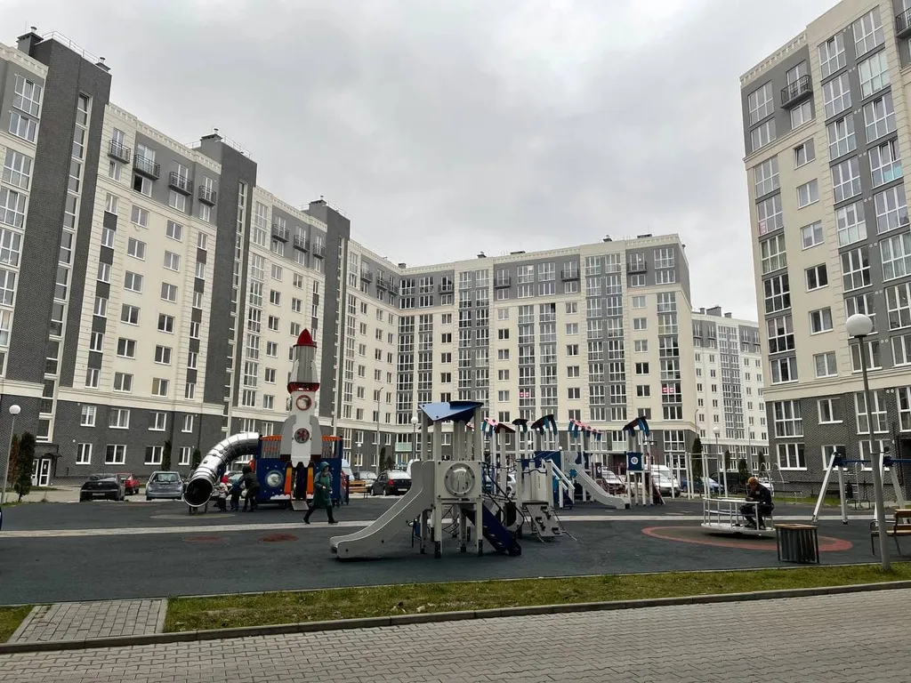 Квартира Квартира Апартамент с панорамным видом на малоэтажную застройку — Калининград