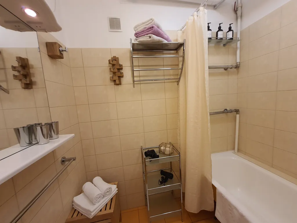 Квартира в 7 минутах от Невского: 3 спальни и парковка