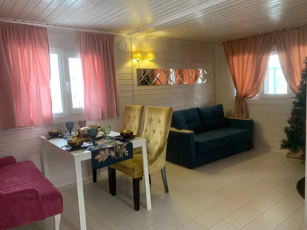 Коттедж Уютный домик на берегу Пахры с настоящей русской баней — аренда посуточно в Домодедово