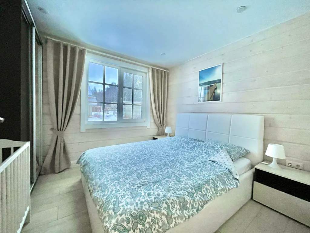 Коттедж с сауной и камином