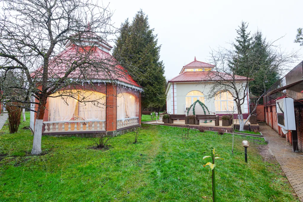 Дом у озера