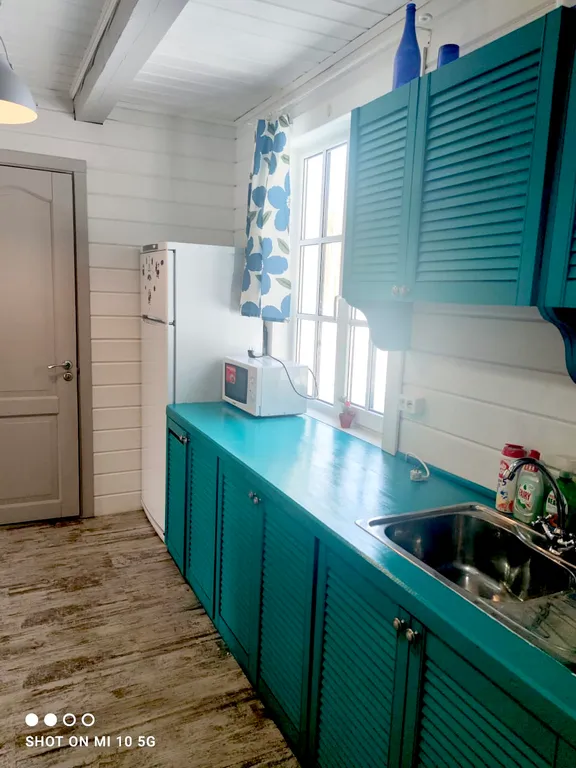 Коттедж Коттедж на озере Вуокса со своим пляжем и баней — Кротово