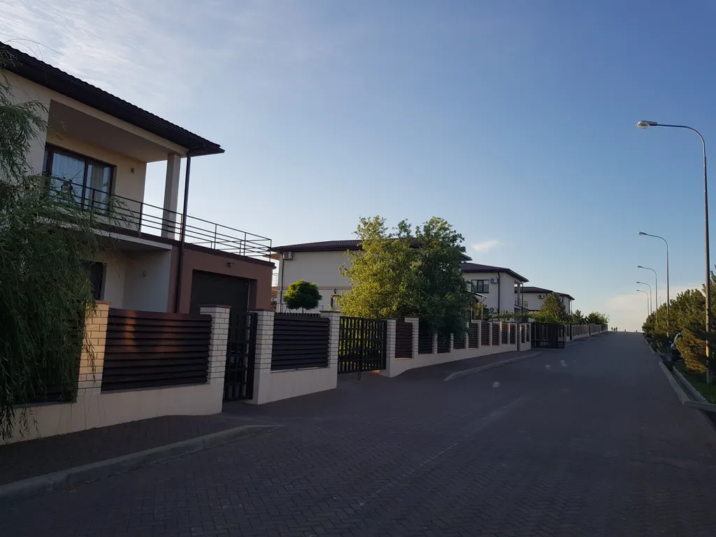 Гостевой дом в охраняемом поселке