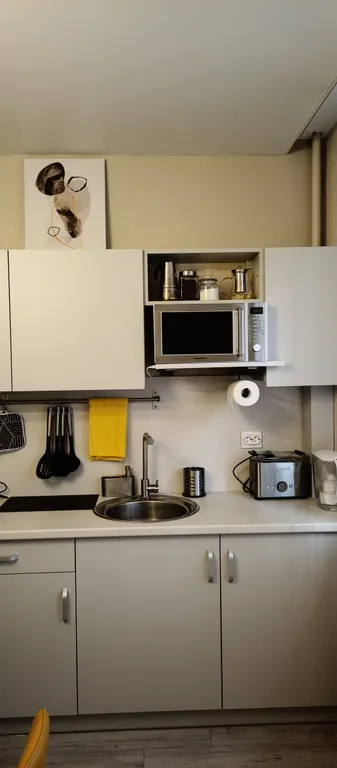 Просторная квартира на тихой улице