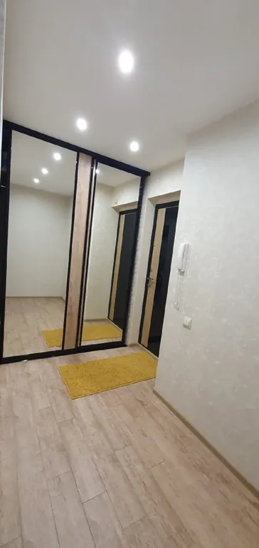 Просторная 1-комнатная с кондиционером возле Ленты