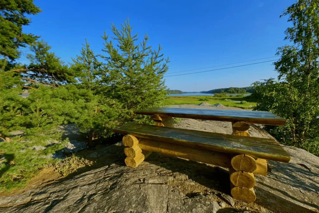 Дом в Карелии на берегу Ладожского озера
