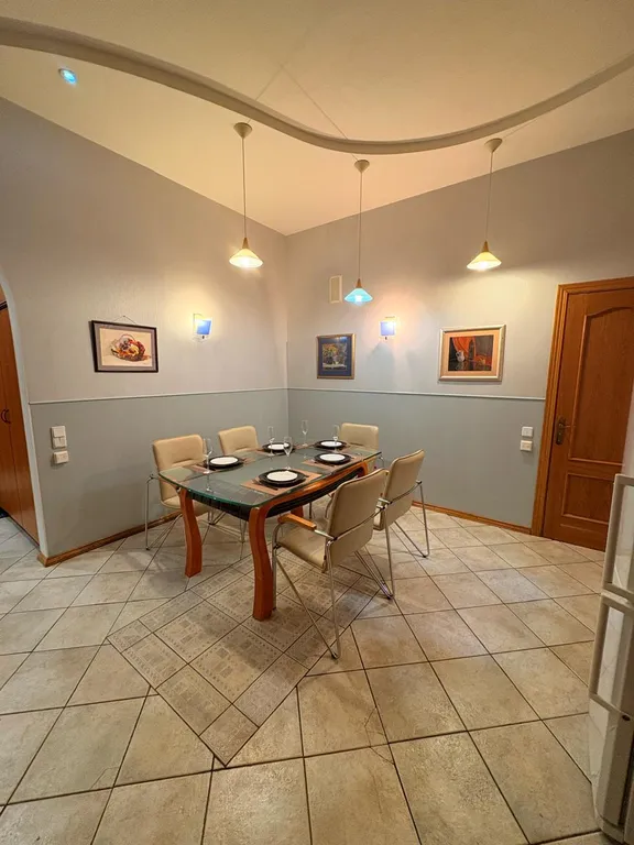 Просторная квартира в самом центре города