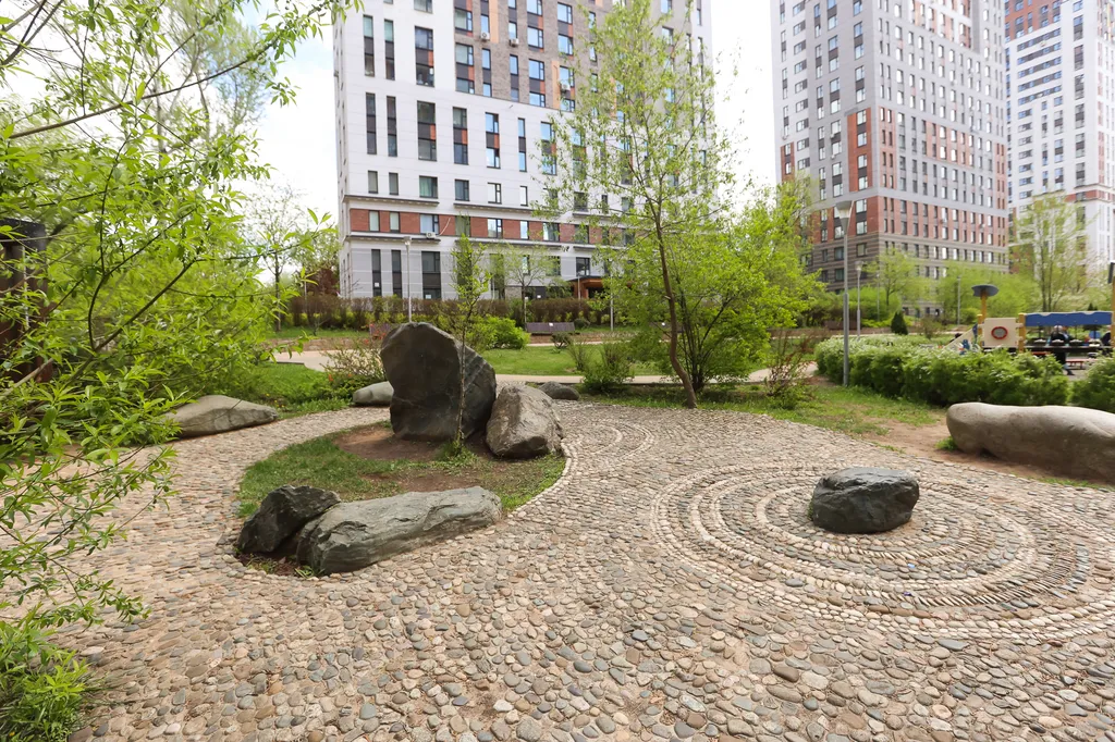 Великолепная студия рядом с Арена Плэй и метро Новомосковская