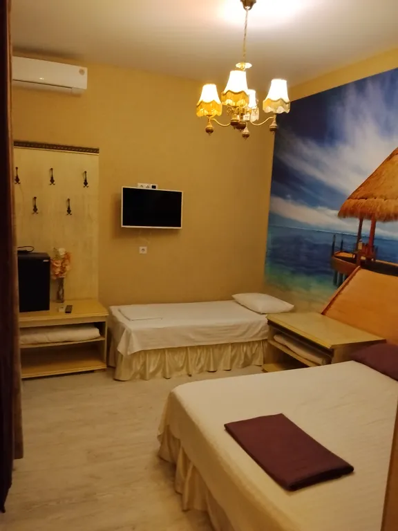 Дом замок с видом на море и горы