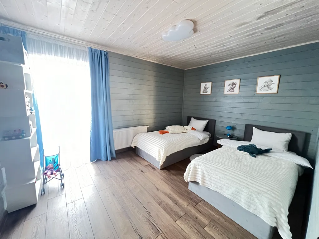 Коттедж Просторный загородный дом с мансардой, баней и горячим чаном — Воскресенское