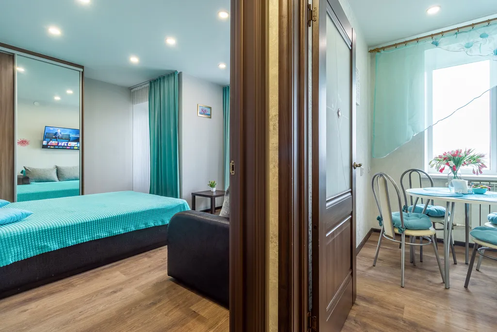 Апартаменты в новом доме с кофемашиной, до метро 5 минут пешком у Ж/Д