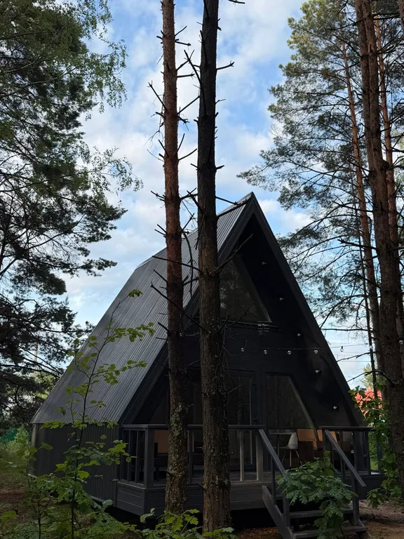 Домик у реки пра: баня под звёздами, тишина и лесные тропы