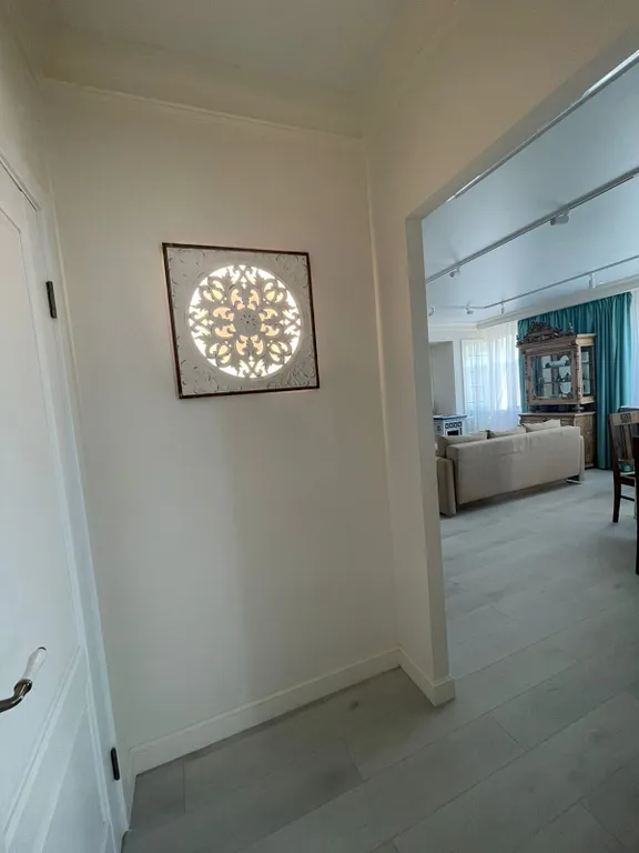 Апартаменты с видом на центральную площадь и Свиягу