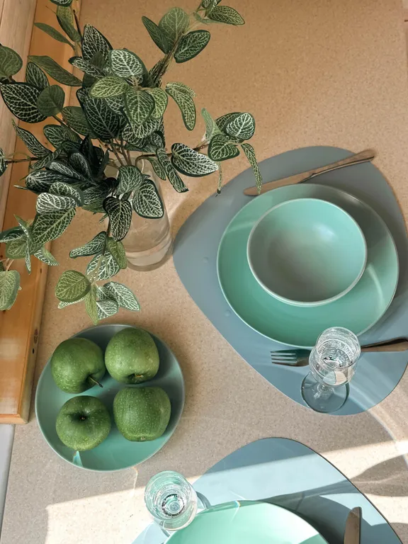 Квартира с видом на историческую часть города, церковь, озеро