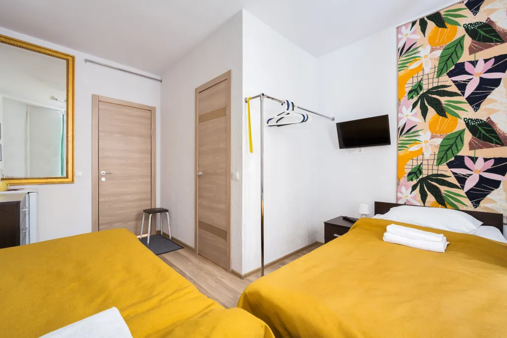 Квартира Комната с санузлом и двумя отдельными кроватями у зоопарка — Санкт-Петербург