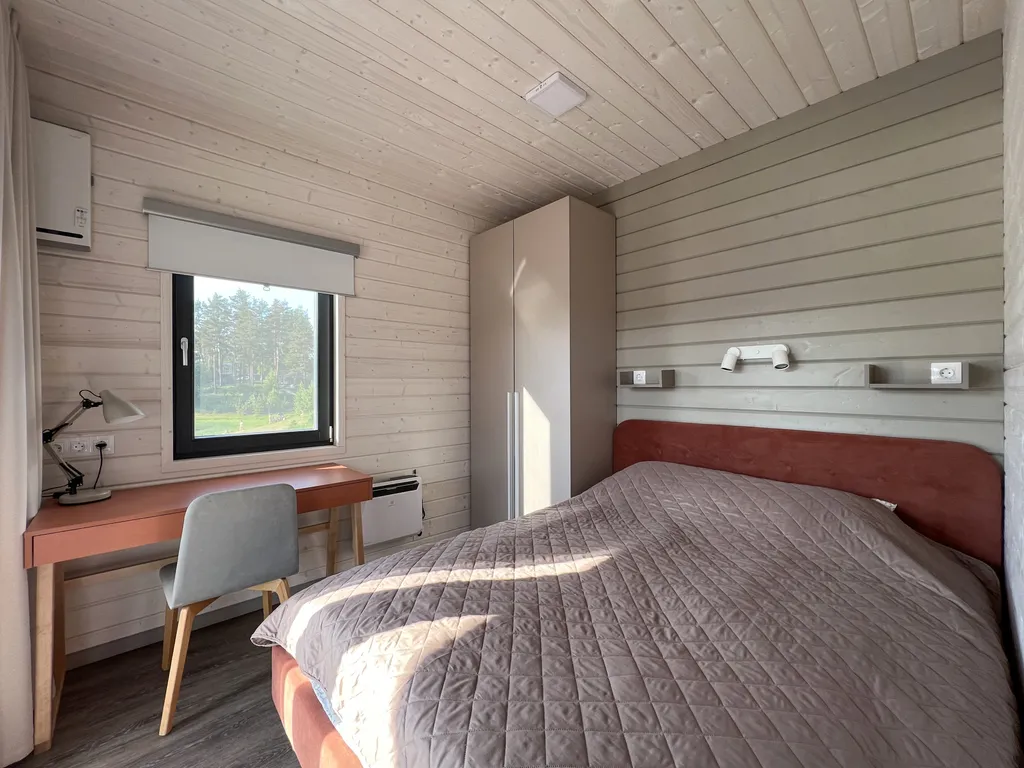 Коттедж Дом на озере с сауной и 1 спальней — Санкт-Петербург