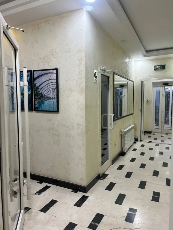 Трехкомнатная квартира около Mega Silkway