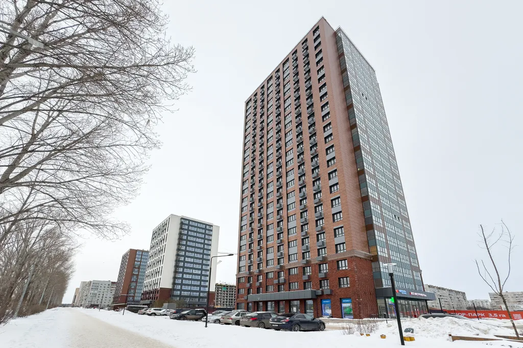 Студия с видом на город и Волгу